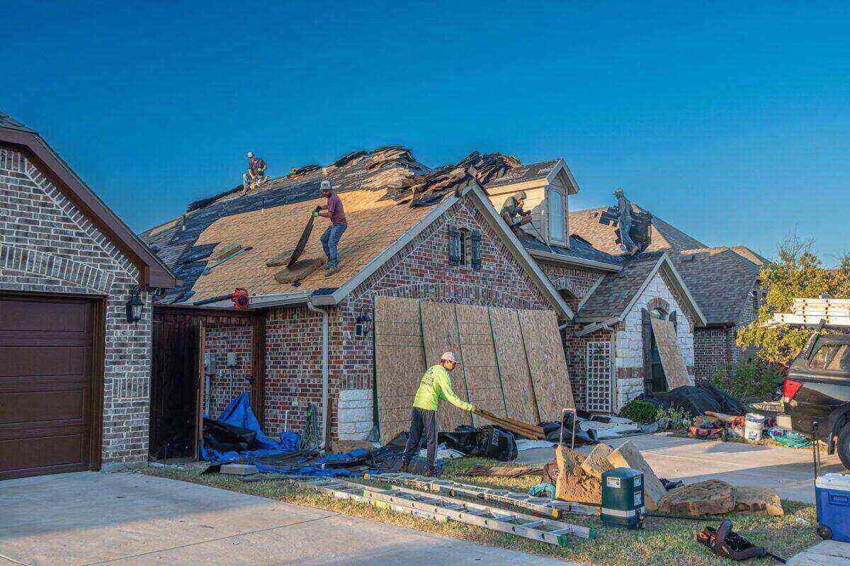 Pose de Velux à Lignan‑sur‑Orb : fenêtre de toit sur mesure pour plus de lumière